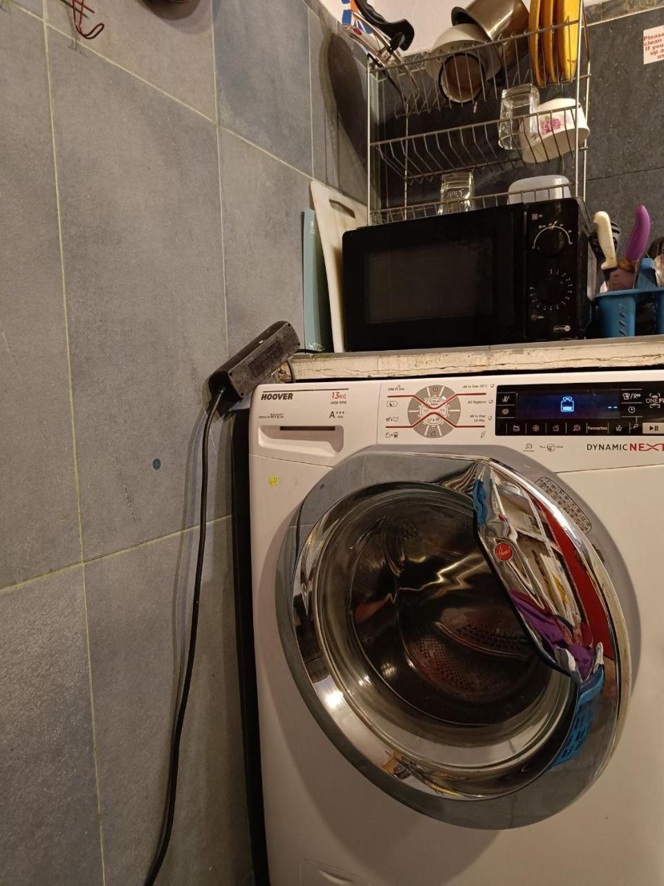 סופיה 10 Coins Hostel & Tours מראה חיצוני תמונה