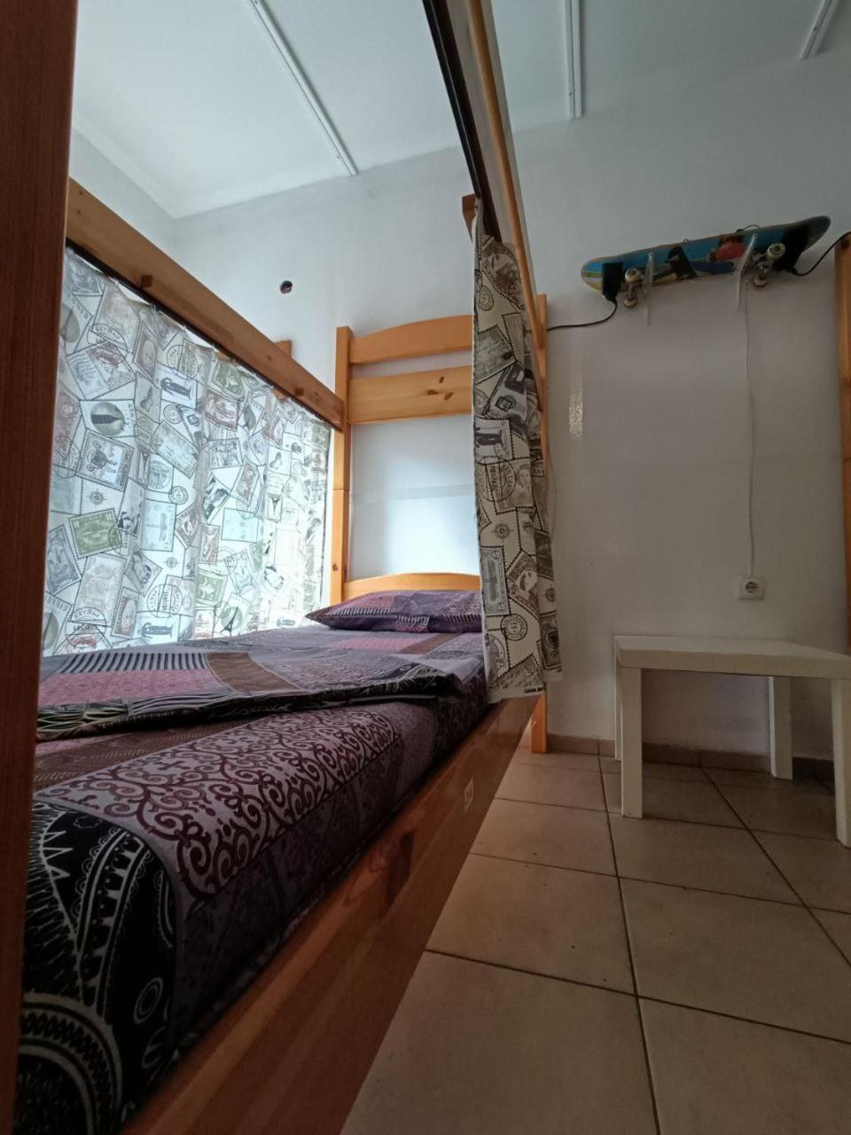 סופיה 10 Coins Hostel & Tours חדר תמונה